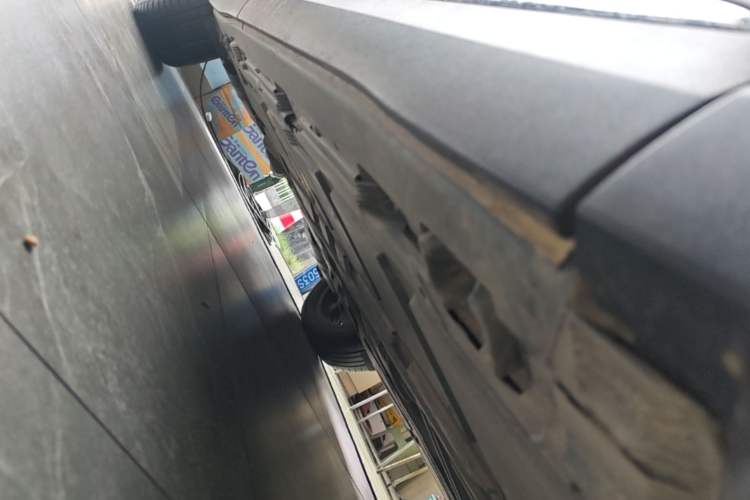 Used Mercedes-Benz GLA 2023 GLA 220 Right Side Sill