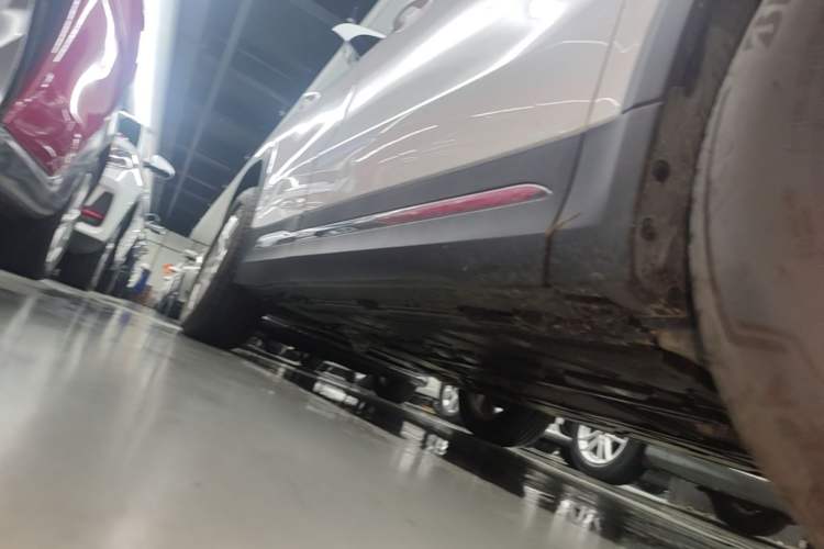 Used Mercedes-Benz GLA 2023 GLA 200 Right Side Sill