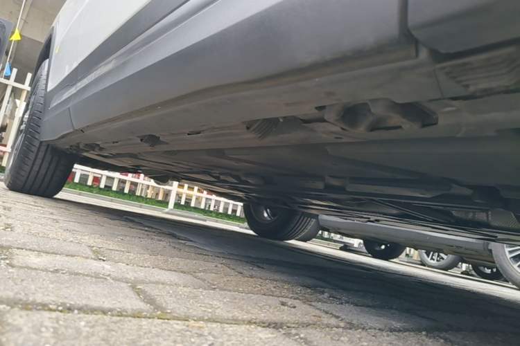 Used Mercedes-Benz GLA 2023 GLA 220 Right Side Sill