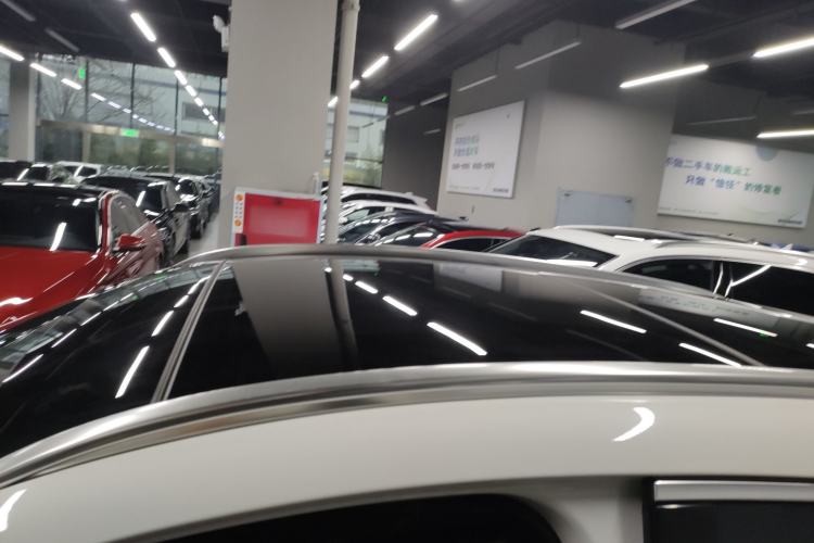 Used Mercedes-Benz GLA 2023 GLA 200 Roof