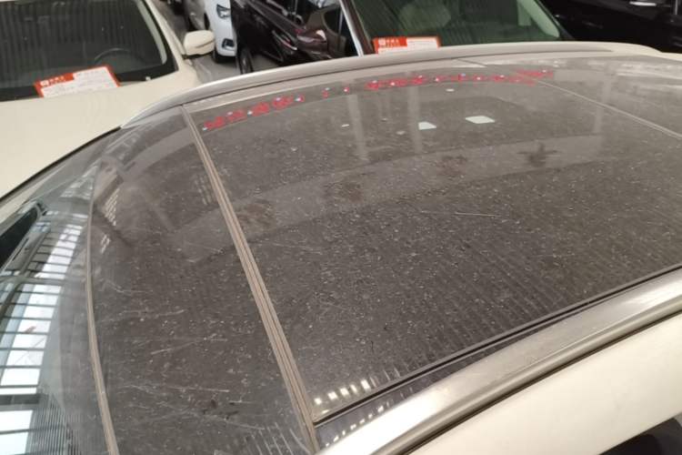 Used Mercedes-Benz GLA 2023 GLA 200 Roof