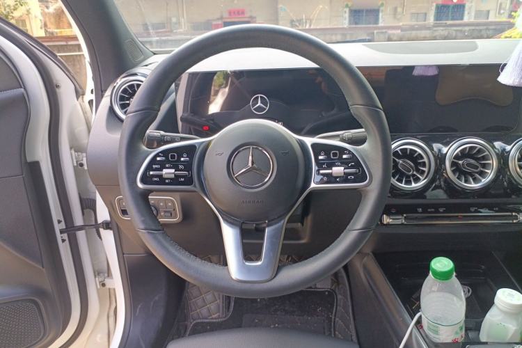 Used Mercedes-Benz GLA 2023 GLA 220 Steering Wheel