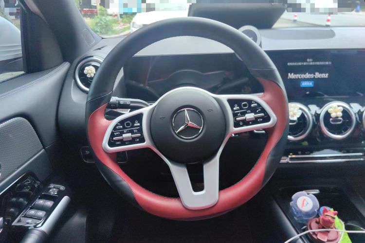 Used Mercedes-Benz GLA 2023 Facelifted GLA 200 Steering Wheel