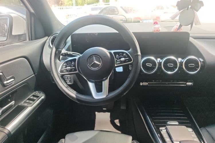 Used Mercedes-Benz GLA 2023 GLA 200 Steering Wheel