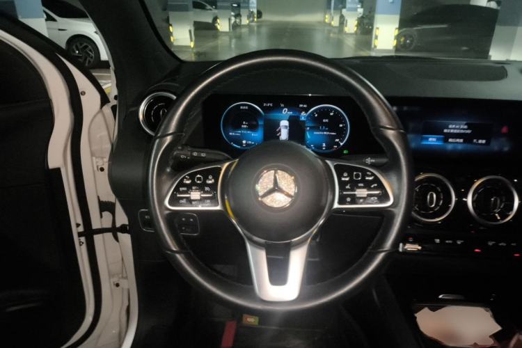 Used Mercedes-Benz GLA 2023 GLA 200 Steering Wheel