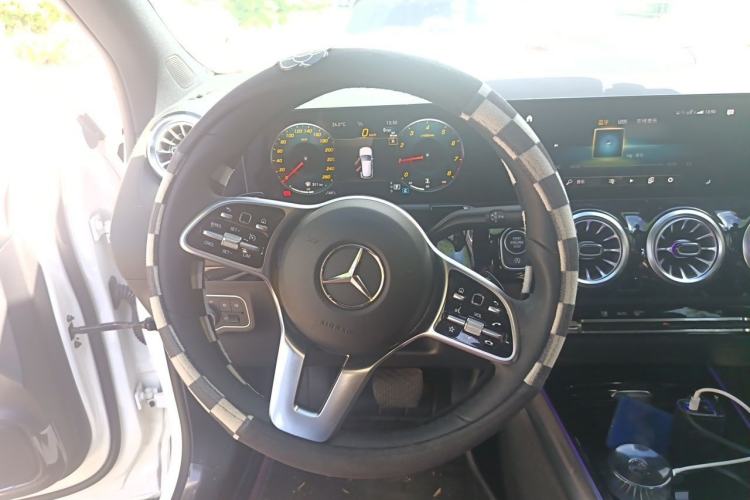 Used Mercedes-Benz GLA 2023 GLA 220 Steering Wheel