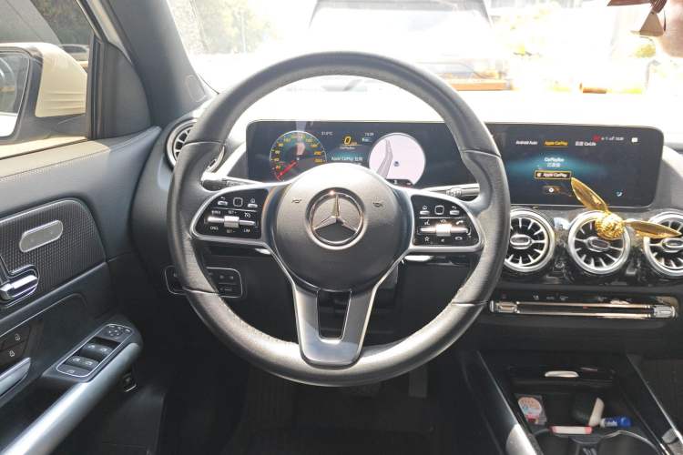 Used Mercedes-Benz GLA 2023 GLA 220 Steering Wheel