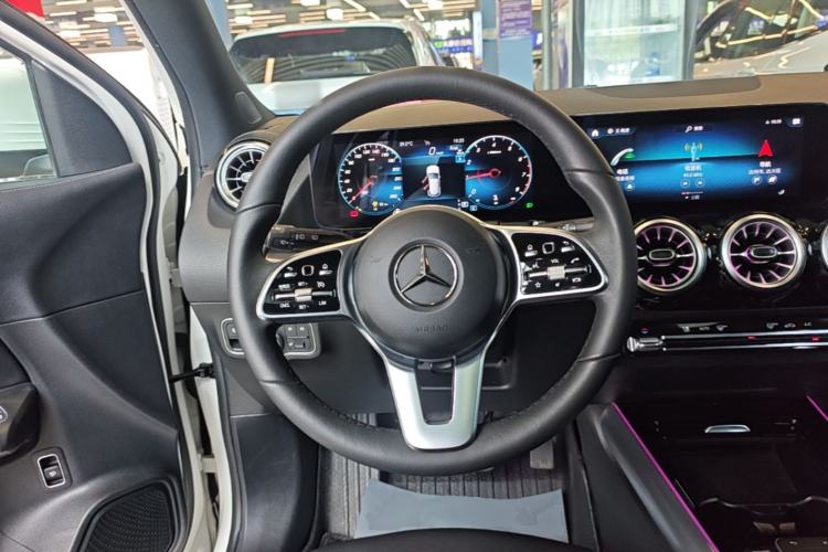 Used Mercedes-Benz GLA 2023 GLA 220 Steering Wheel