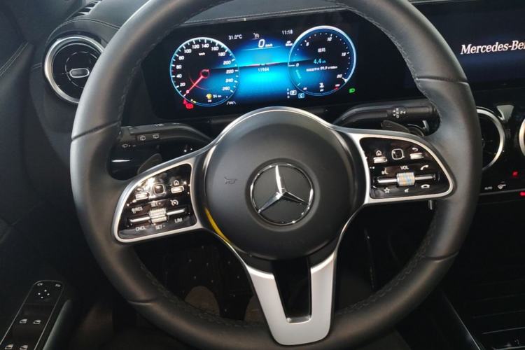 Used Mercedes-Benz GLA 2023 Facelifted GLA 200 Steering Wheel