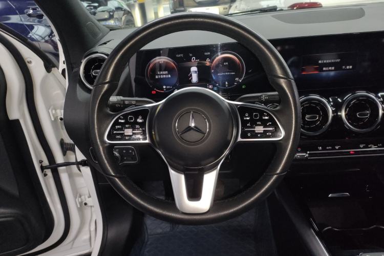 Used Mercedes-Benz GLA 2023 GLA 200 Steering Wheel