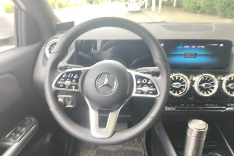 Used Mercedes-Benz GLA 2023 GLA 200 Steering Wheel