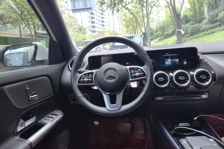 Used Mercedes-Benz GLA 2023 Facelifted GLA 200 Steering Wheel
