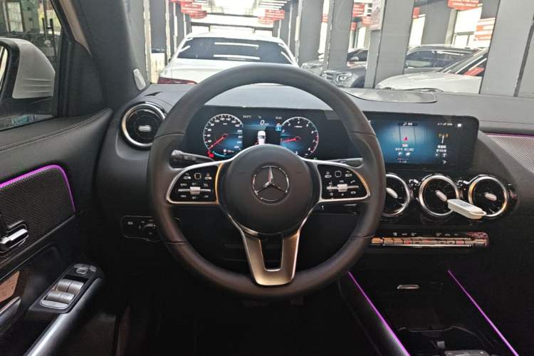 Used Mercedes-Benz GLA 2023 GLA 200 Steering Wheel