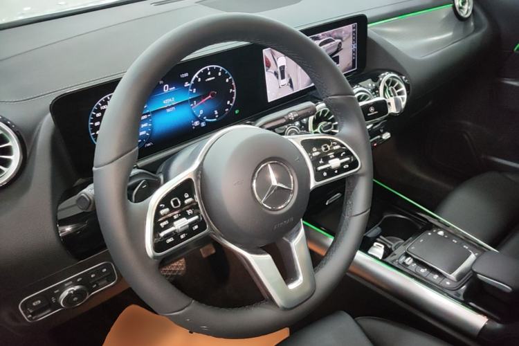 Used Mercedes-Benz GLA 2023 GLA 220 Steering Wheel