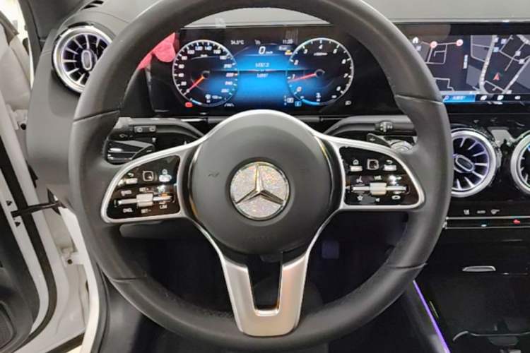 Used Mercedes-Benz GLA 2023 GLA 220 Steering Wheel