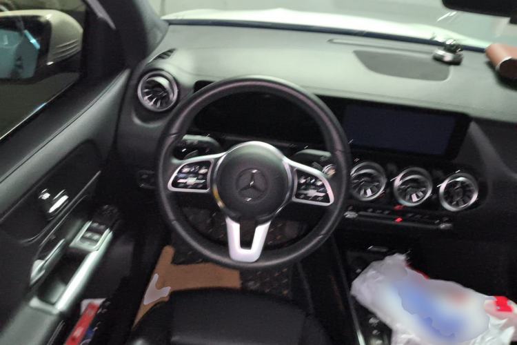 Used Mercedes-Benz GLA 2023 GLA 220 Steering Wheel