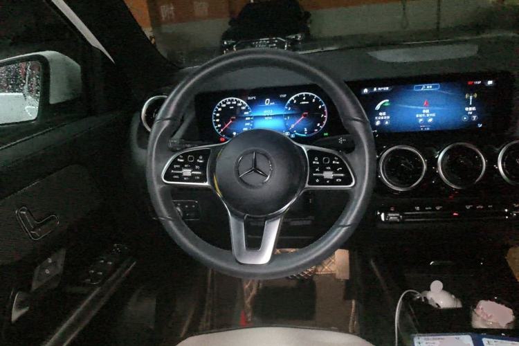 Used Mercedes-Benz GLA 2023 GLA 200 Steering Wheel