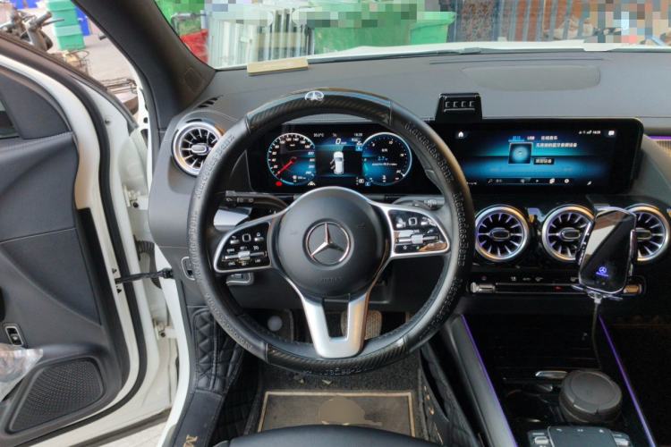 Used Mercedes-Benz GLA 2023 GLA 220 Steering Wheel