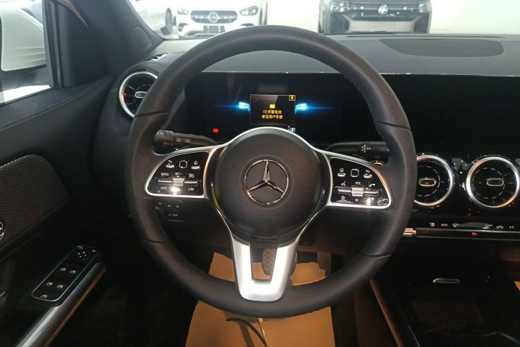 Used Mercedes-Benz GLA 2023 GLA 200 Steering Wheel