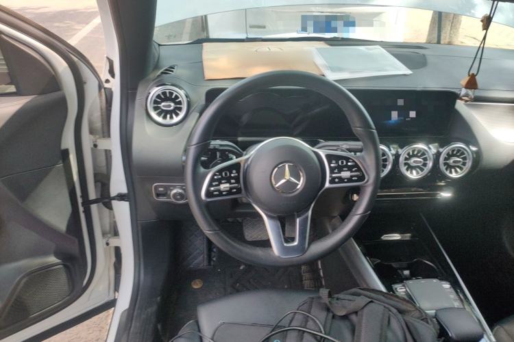Used Mercedes-Benz GLA 2023 GLA 200 Steering Wheel