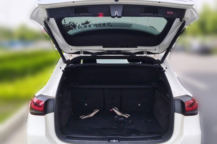 Used Mercedes-Benz GLA 2023 GLA 220 Trunk