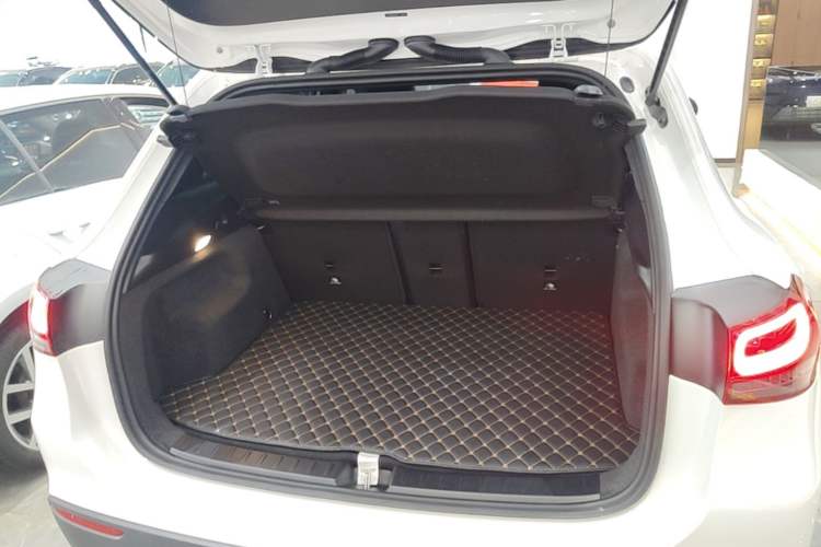 Used Mercedes-Benz GLA 2023 GLA 200 Trunk
