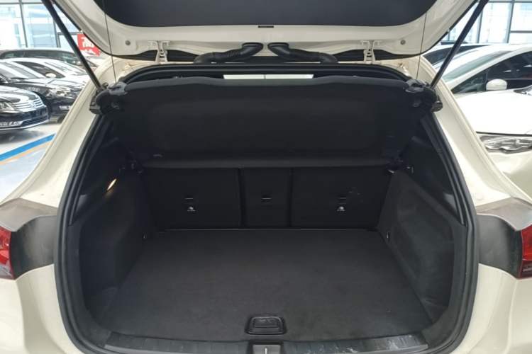 Used Mercedes-Benz GLA 2023 GLA 200 Trunk