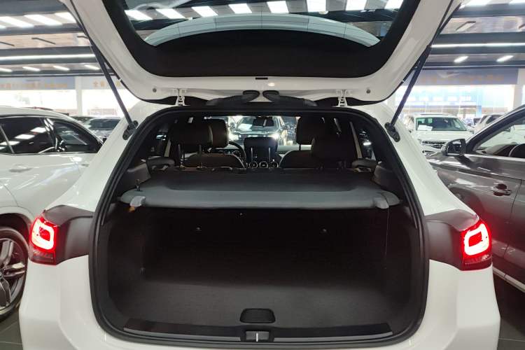 Used Mercedes-Benz GLA 2023 Facelifted GLA 200 Trunk