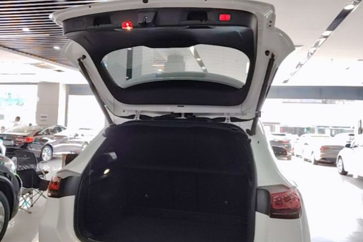 Used Mercedes-Benz GLA 2023 GLA 220 Trunk