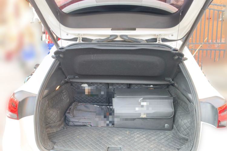 Used Mercedes-Benz GLA 2023 GLA 220 Trunk