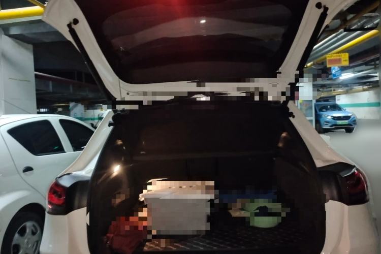 Used Mercedes-Benz GLA 2023 GLA 220 Trunk