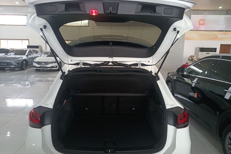 Used Mercedes-Benz GLA 2023 GLA 200 Trunk