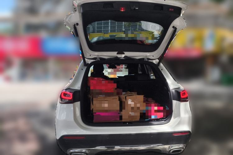 Used Mercedes-Benz GLA 2023 GLA 220 Trunk