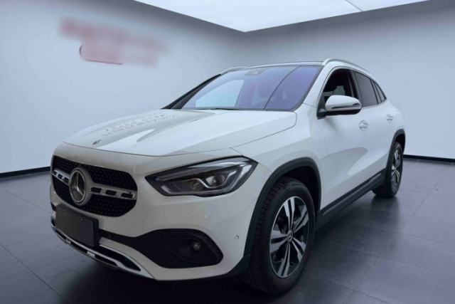 Mercedes-Benz GLA 2023 GLA 220 usado