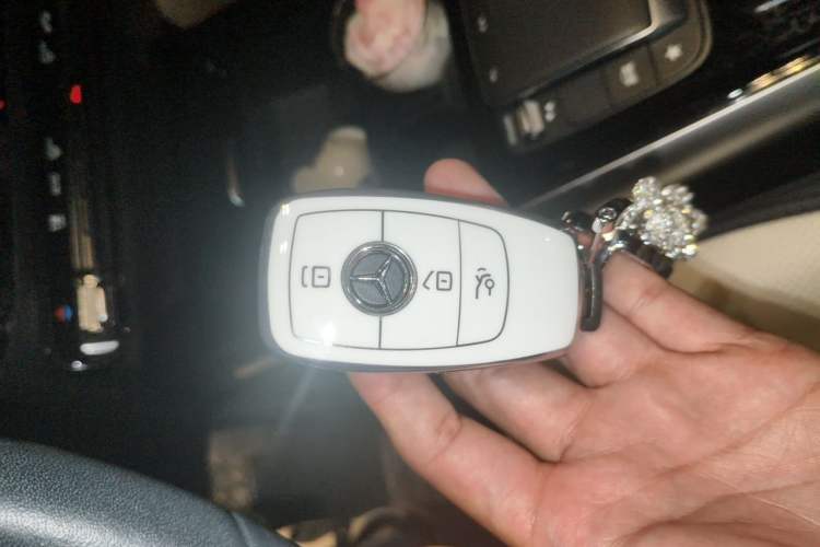 Used Mercedes-Benz GLA 2023 GLA 200 Vehicle Key