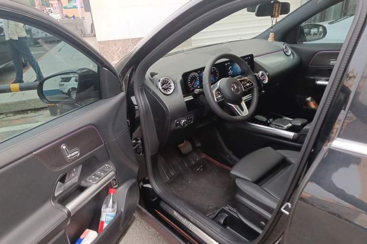 Used Mercedes-Benz GLA 2024 GLA 220 Driver Seat