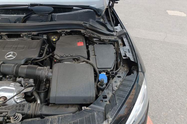 Used Mercedes-Benz GLA 2024 GLA 220 Engine Bay Left