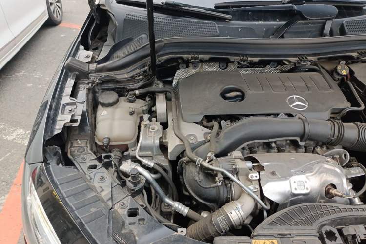 Used Mercedes-Benz GLA 2024 GLA 220 Engine Bay Right