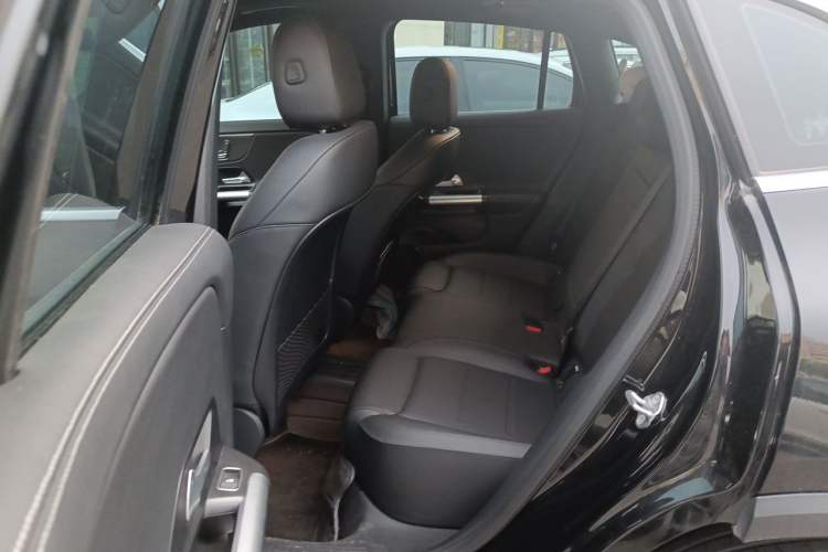Used Mercedes-Benz GLA 2024 GLA 220 Left Rear Seat