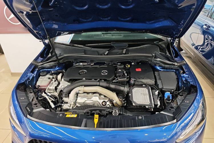 Used Mercedes-Benz GLA 2024 GLA 220 Engine Bay