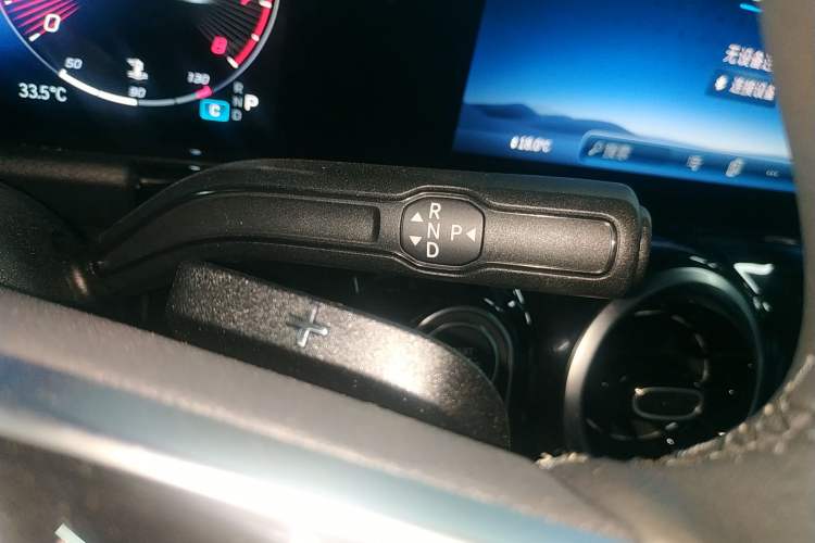 Used Mercedes-Benz GLA 2024 GLA 200 Gear Lever