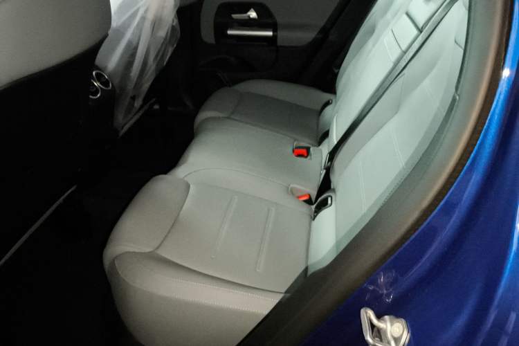 Used Mercedes-Benz GLA 2024 GLA 200 Interior 4