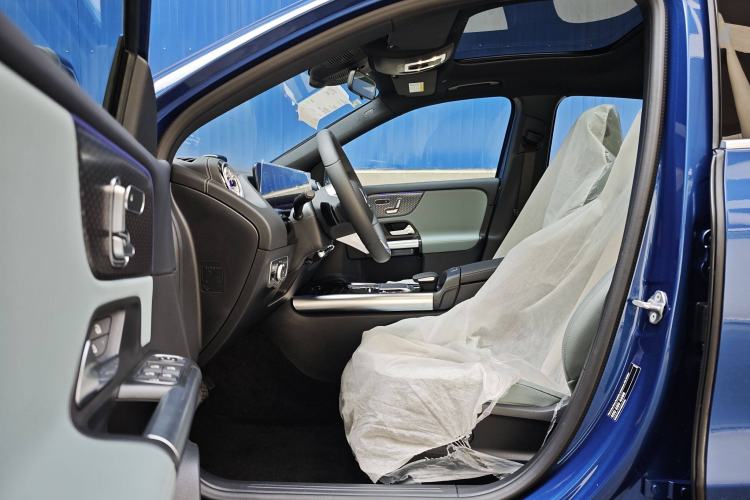 Used Mercedes-Benz GLA 2024 GLA 220 Interior 4