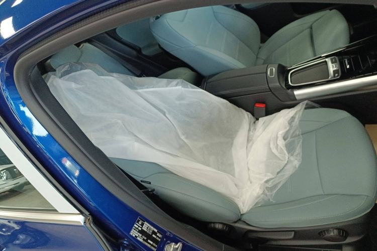 Used Mercedes-Benz GLA 2024 GLA 200 Right Front Seat