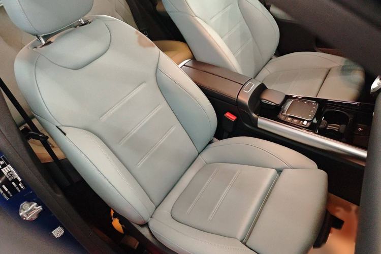 Used Mercedes-Benz GLA 2024 GLA 220 Right Front Seat