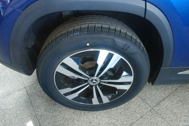 Used Mercedes-Benz GLA 2024 GLA 200 Right Rear Wheel Hub