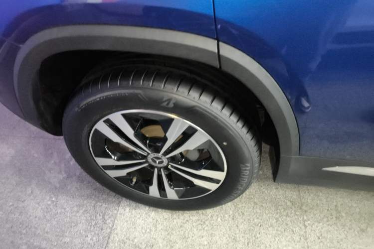 Used Mercedes-Benz GLA 2024 GLA 200 Right Rear Wheel Hub