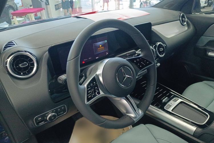 Used Mercedes-Benz GLA 2024 GLA 200 Steering Wheel