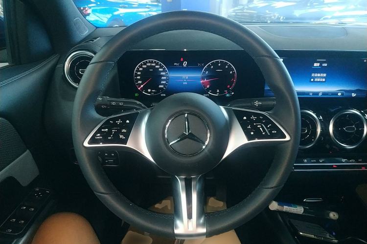 Used Mercedes-Benz GLA 2024 GLA 200 Steering Wheel