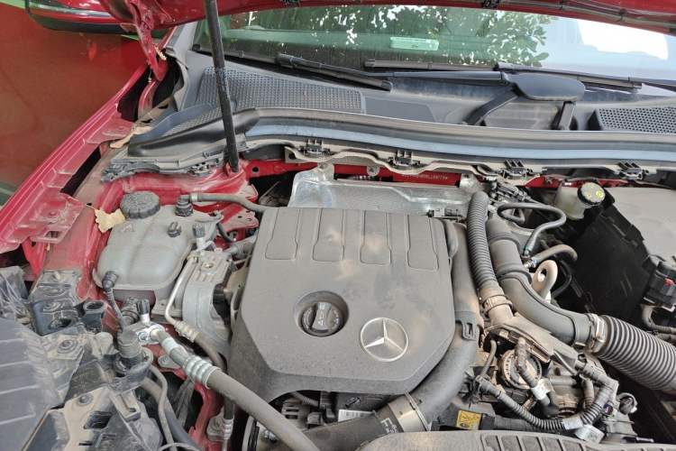 Used Mercedes-Benz GLA 2024 GLA 200 Engine Bay Right